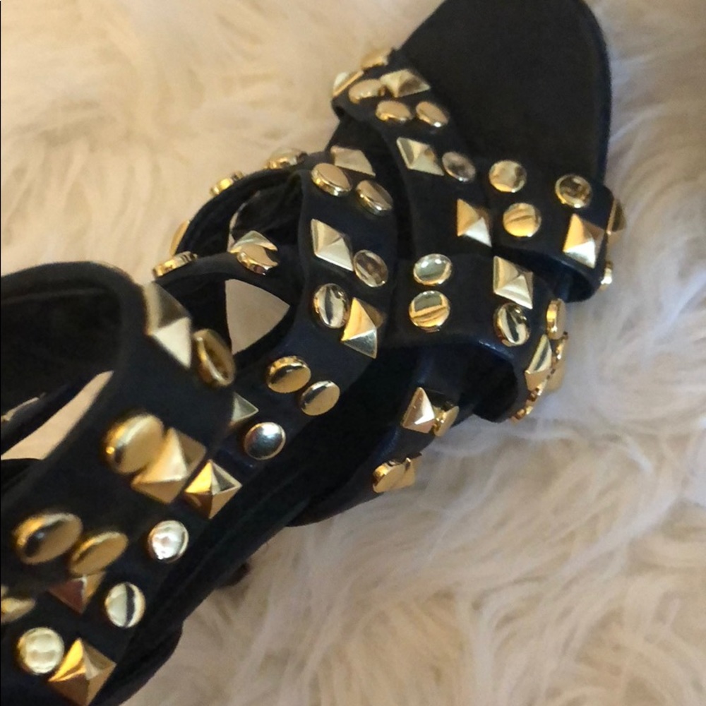 Tory Burch Hold Studded Heels - Picture 3 of 6